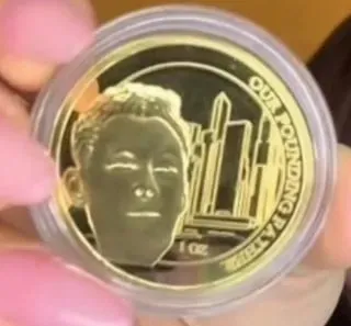 LKY-Themed Gold Sparks Online Debate: Reverence or Commercialization?
