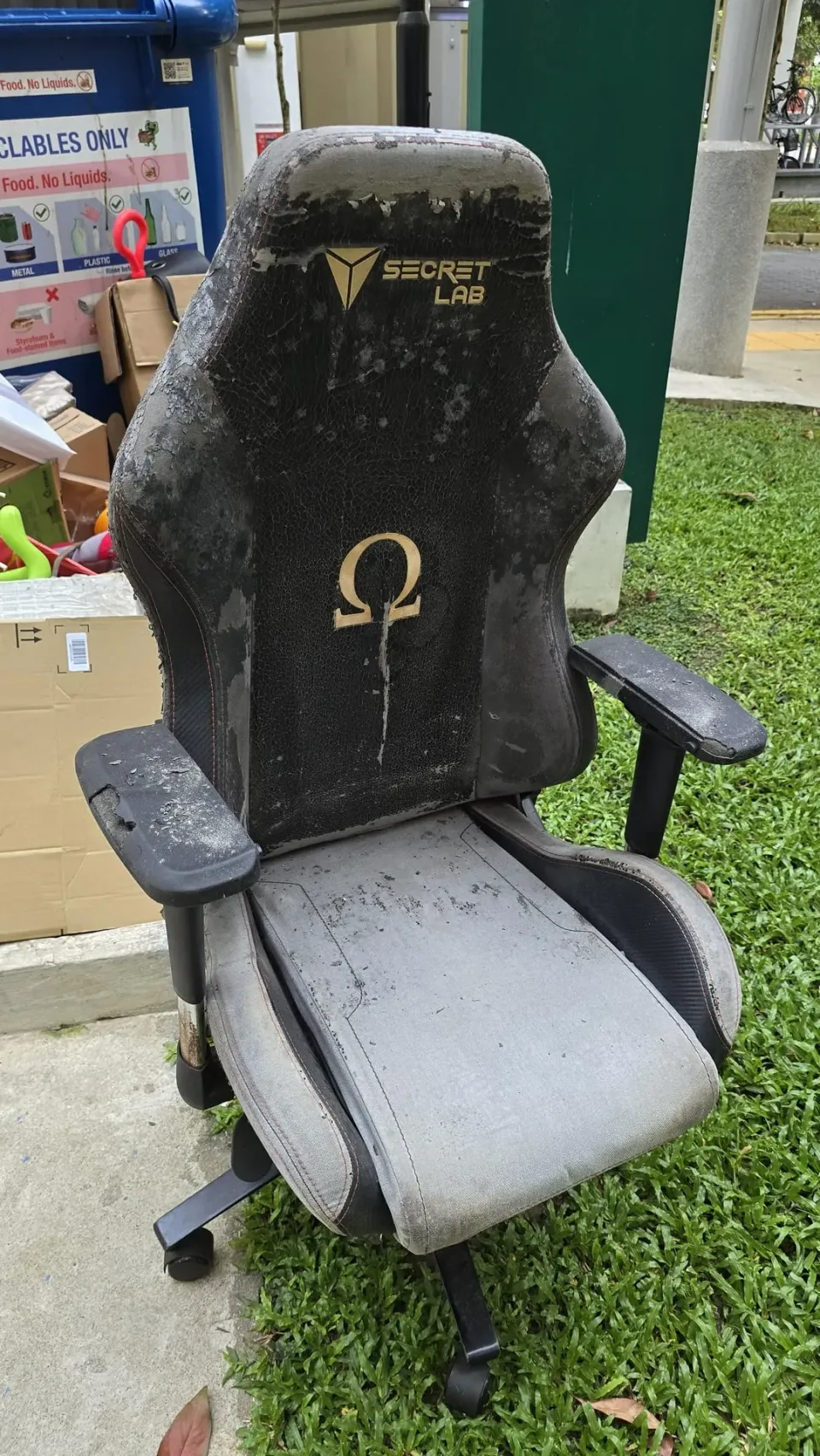 From Gaming Glory to Grimy Goodbye: Why One Chair Sparked a Mass Online Confession